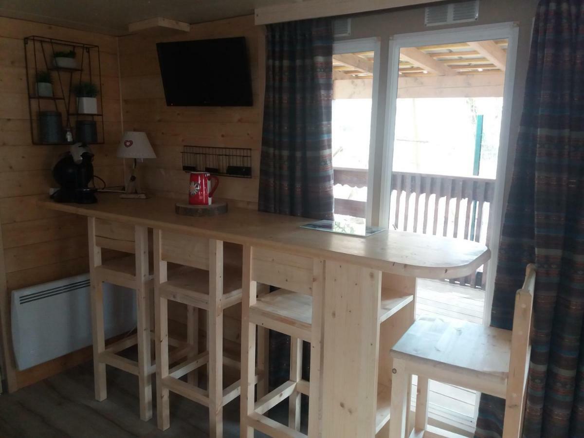 Gite Mobile Home Reamenage A Ugine Entre Albertville Et Annecy Exterior photo